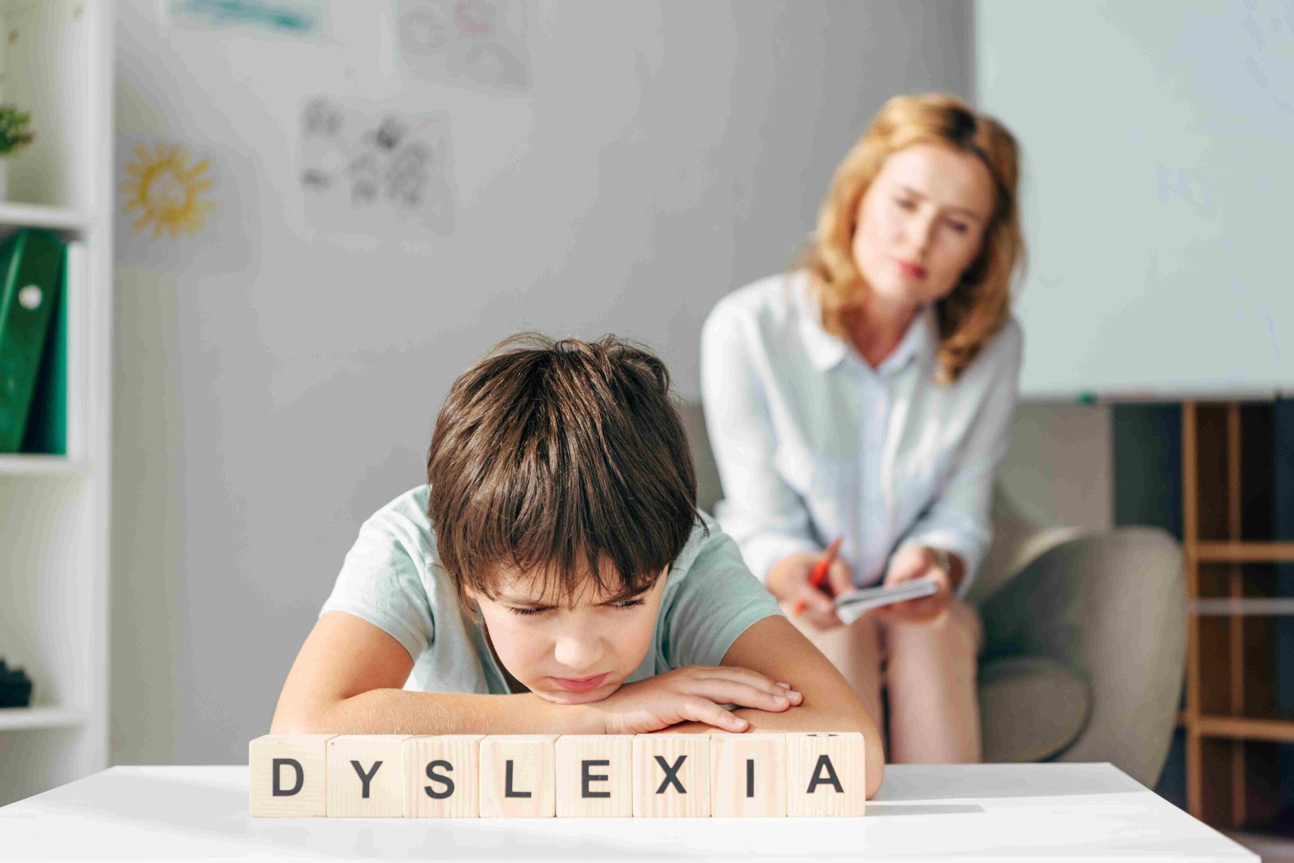 Dyslexia Symptoms and the Pineal Gland: New Insights into the Mind-Body Connection 1 Dyslexia Symptoms